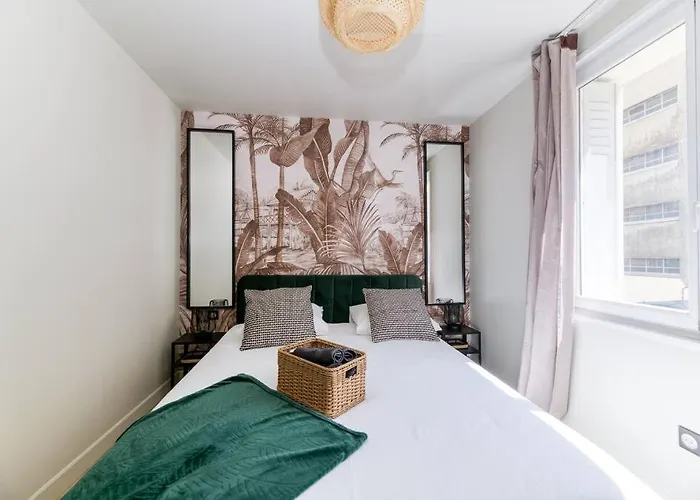 Le Mila ¶ Centre ¶ Confort ¶ Tram ¶ Climatisation Hotel