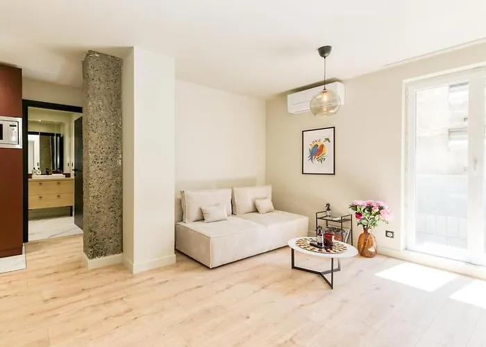 Hotel Le Mila ¶ Centre ¶ Confort ¶ Tram ¶ Climatisation Grenoble